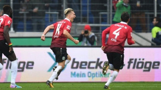 Νέα «σφαλιάρα» για τη Ντόρτμουντ, στραβοπάτησε η Σάλκε