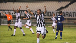 Εχει σημεία η Ιταλία,         έχει και η Βραζιλία,  ακόμη και η Σκωτία