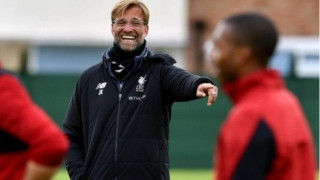 Επέστρεψε                 ο                   Κλοπ!