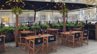 Ιδιοκτήτης εστιατορίου στη Βαρκελώνη ο Λούις Σουάρεζ (pics)