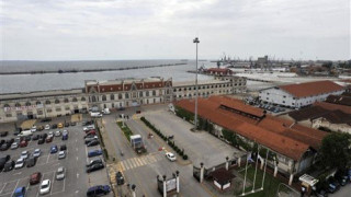 ΕΚΤΑΚΤΟ: Στον αέρα κινδυνεύει να τιναχθεί η πώληση του ΟΛΘ
