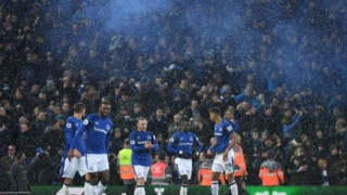 Άναψε καπνογόνο και του έκοψαν το γήπεδο για τρία χρόνια!