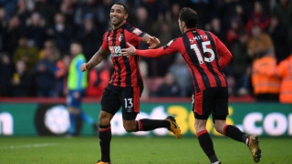 Πόσο πιο                   κάτω θα πέσεις ρε Αρσεναλ;