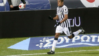 Νάτος, νάτος ο Μάτος, ο                  βαρβάτος!