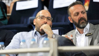 Ο Λάσκαρης          τον      οδηγεί στην  καταστροφή