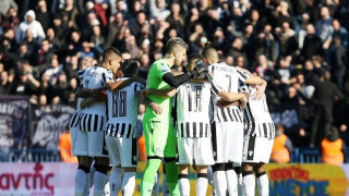 Νίκη                 που            κρίνει           τίτλο!