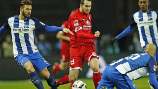 Στο Χ η Αζαξιό, στο Χ η Κονκαρνό, στο Χ και η Μπάρι…