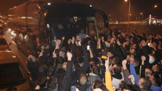 Υποδοχή στη Λάρισα από τους φίλους της            ΑΕΚ