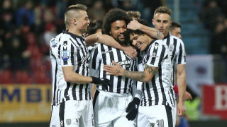 Περίπατος στον                   τελικό, ταραχή στο «σύστημα»