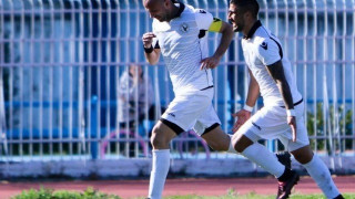 Γουνδουλάκης εφ΄ όλης της                     ύλης