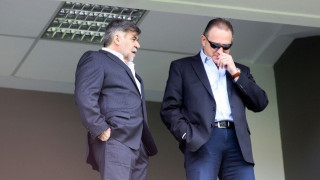 Η χρυσόσκονη, οι ντρίμπλες και ο εγκλωβισμένος πρόεδρος