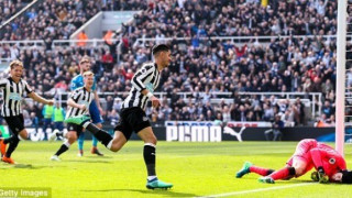 Χαρακίρι για την                            Άρσεναλ