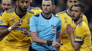 Απειλητικά μηνύματα κατά της συζύγου    του Όλιβερ