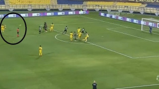 Απίστευτη γκολάρα με         φάουλ ο Σνάιντερ! (vid)