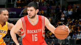 Άνοιξε λογαριασμό ο "Παπ" (video)