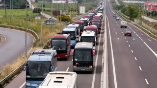 Στις 05:00      ξεκινά        το κονβόι των φιλάθλων