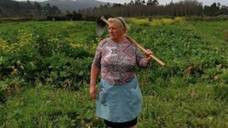 Αγρότισσα έγινε viral επειδή είναι φτυστή... ο Τραμπ! (ΦΩΤΟ)