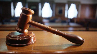 Ενας εισαγγελέας  δείχνει το δρόμο    κατά της βίας