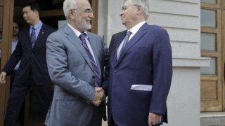 Ο Ιβάν με το ελικόπτερό του ξεναγεί τον Φαρίντ Σαλέμ στο λιμάνι!