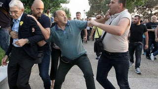 Μηδενική ανοχή στη βία,                 απ’ όπου κι αν προέρχεται