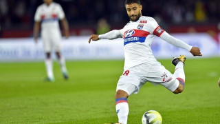 Διάψευση από Λιόν για συμφωνία με Λίβερπουλ για Φεκίρ