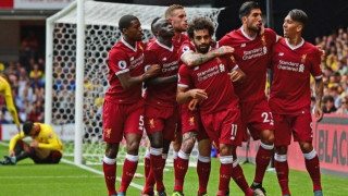 Στα μωβ ντύνεται η Λίβερπουλ                                     (pic)