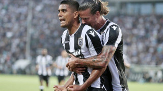 Ενα θρίλερ σε τρεις                         πράξεις