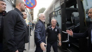 Ο Ιβάν Σαββίδης συνόδεψε την αποστολή «Κλ.Βικελίδης» και αποχώρησε