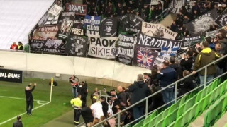 Έκανε κερκίδα μαζί με τον κόσμο του ΠΑΟΚ ο Ιβάν Σαββίδης! (ΒΙΝΤΕΟ)