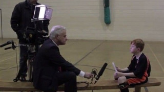 Εννιάχρονος προτάθηκε για προπονητής στην Μπόλτον!