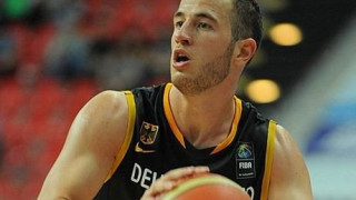 Μόνο... 92 στα 100 τρίποντα από το «φαινόμενο» Σβέθελμ! (video)