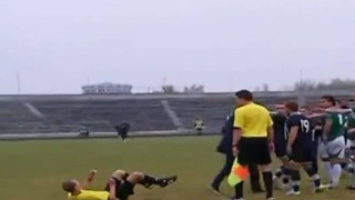 Ποδοσφαιριστής γρονθοκόπησε διαιτητή στην Ουκρανία (vid)