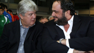 Μην τρέφετε αυταπάτες... δεν θα αλλάξει τίποτα!