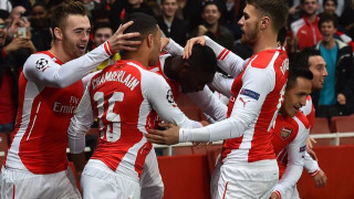 Με δύο... κανονιές στους «16» (video)