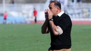 «Πρέπει να στεκόμαστε στα πόδια μας και να προχωράμε»