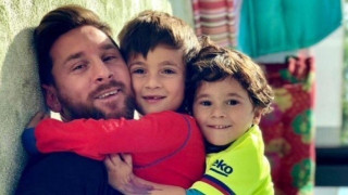 Ο… χαζομπαμπάς Μέσι                             (pic)