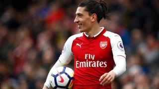 Νέα εκκεντρική           εμφάνιση του Μπεγερίν (pic)