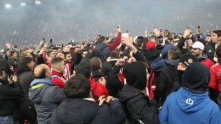 Light τιμωρία Ολυμπιακού από                                      UEFA