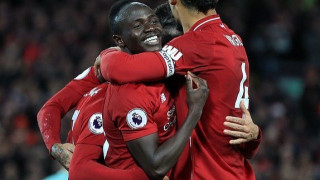 Δεν έχει αντίπαλο η          Λίβερπουλ, 5-1 την Άρσεναλ