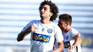 Προβάρει φανέλα βασικού                    ο Ουάρντα