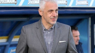 Τρίτη ομάδα στη φετινή   χρονιά για Ελληνα προπονητή!