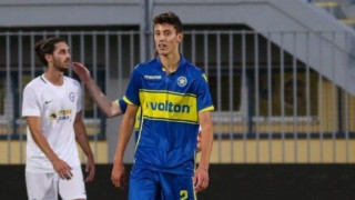 Στη Μίλαν και               επίσημα ο 17χρονος Μιχελής!