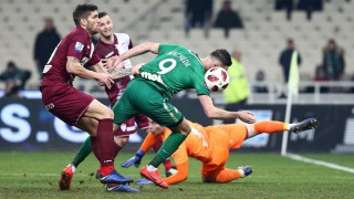 Όρθια με δέκα παίκτες η Λάρισα στο              ΟΑΚΑ