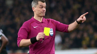 Φέρτε                                          διαιτητή τοπ κατηγορίας