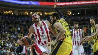 Βαριά ήττα του                  Ολυμπιακού στην Πόλη