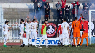 Καλογέρης,                                   η           επιστροφή