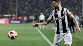 Ψηλά στον ασπρόμαυρο ιστό για πολλά        χρόνια!