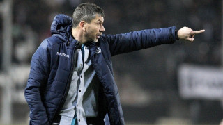 Κάτι παραπάνω                 από ανερχόμενος κόουτς