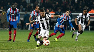 Ο ανηλεής επικοινωνιακός                      πόλεμος