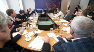 Πόλεμος Ολυμπιακού-Παναθηναϊκού       για τη διαιτησία